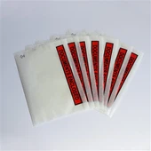 Pochette adhésive pour bordereau d'expédition